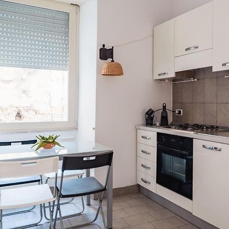 Appartamento In Pieno Centro Storico Con Terrazzo “O'Vicariello” Naples Extérieur photo