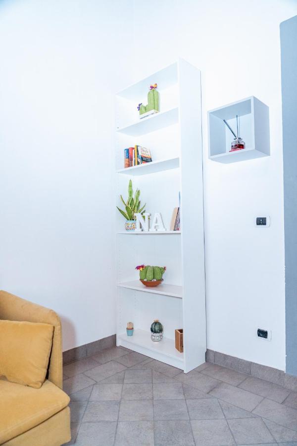 Appartamento In Pieno Centro Storico Con Terrazzo “O'Vicariello” Naples Extérieur photo