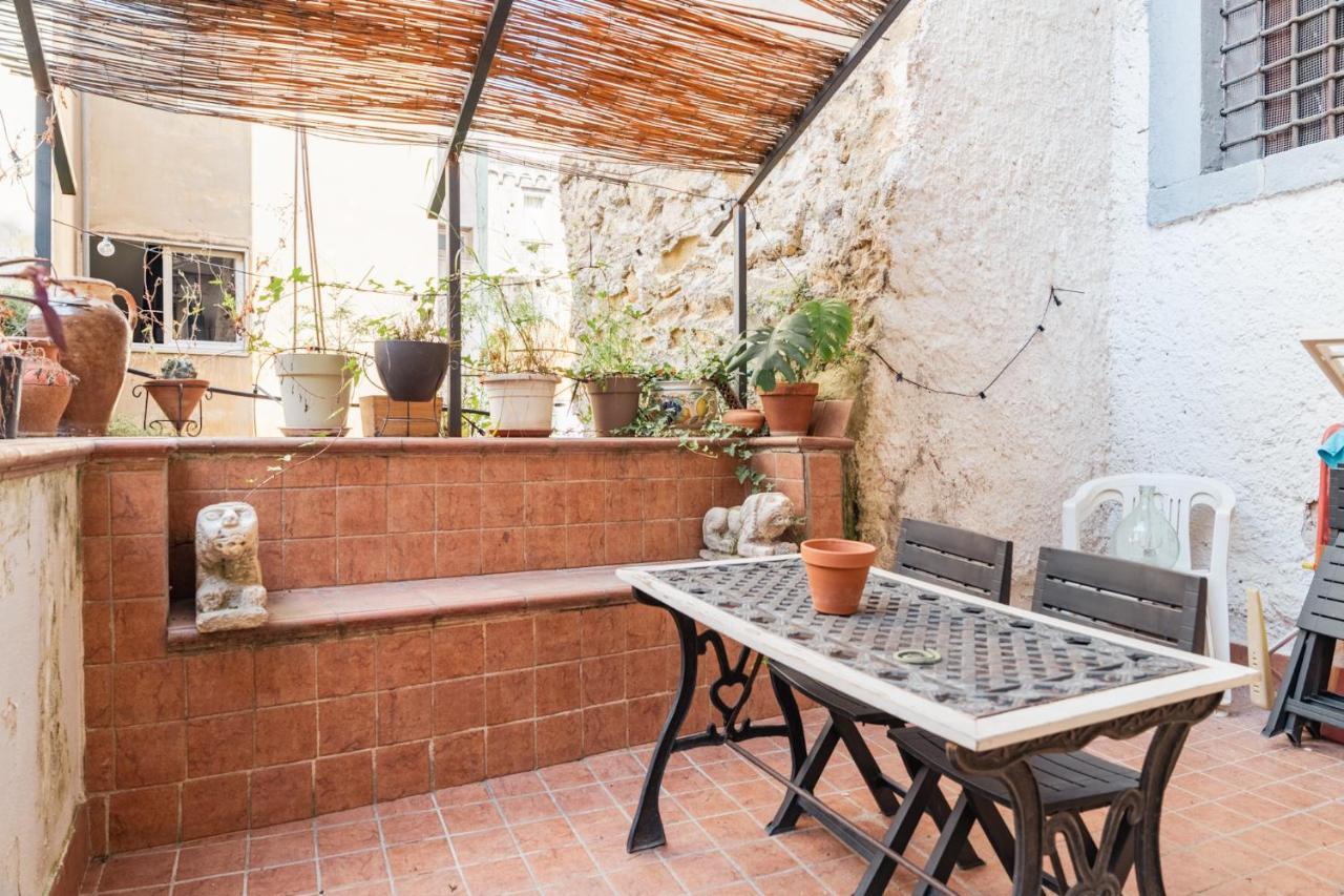 Appartamento In Pieno Centro Storico Con Terrazzo “O'Vicariello” Naples Extérieur photo