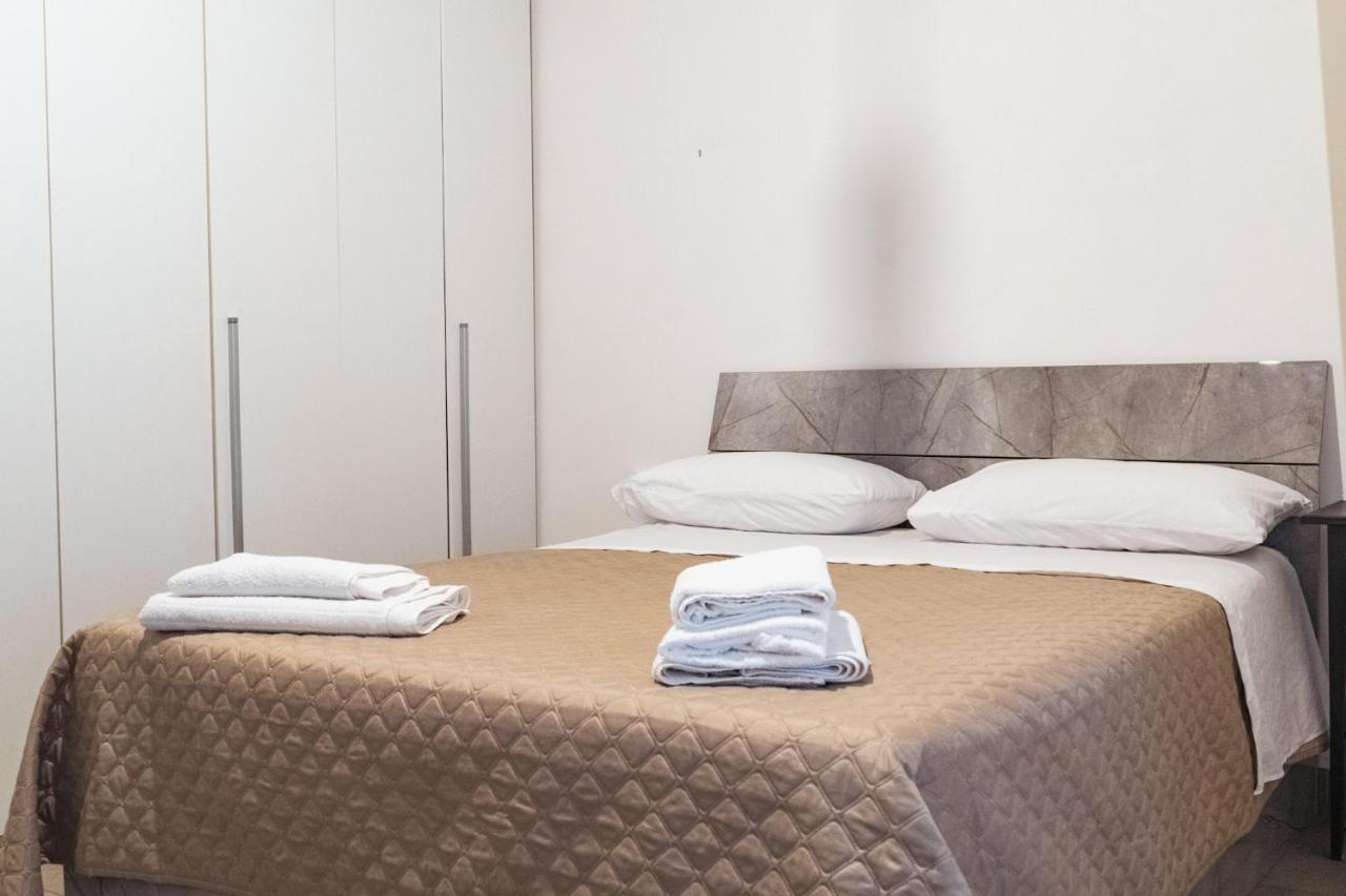Appartamento In Pieno Centro Storico Con Terrazzo “O'Vicariello” Naples Extérieur photo