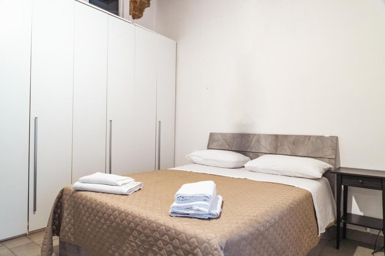 Appartamento In Pieno Centro Storico Con Terrazzo “O'Vicariello” Naples Extérieur photo