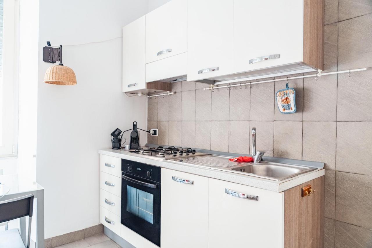 Appartamento In Pieno Centro Storico Con Terrazzo “O'Vicariello” Naples Extérieur photo